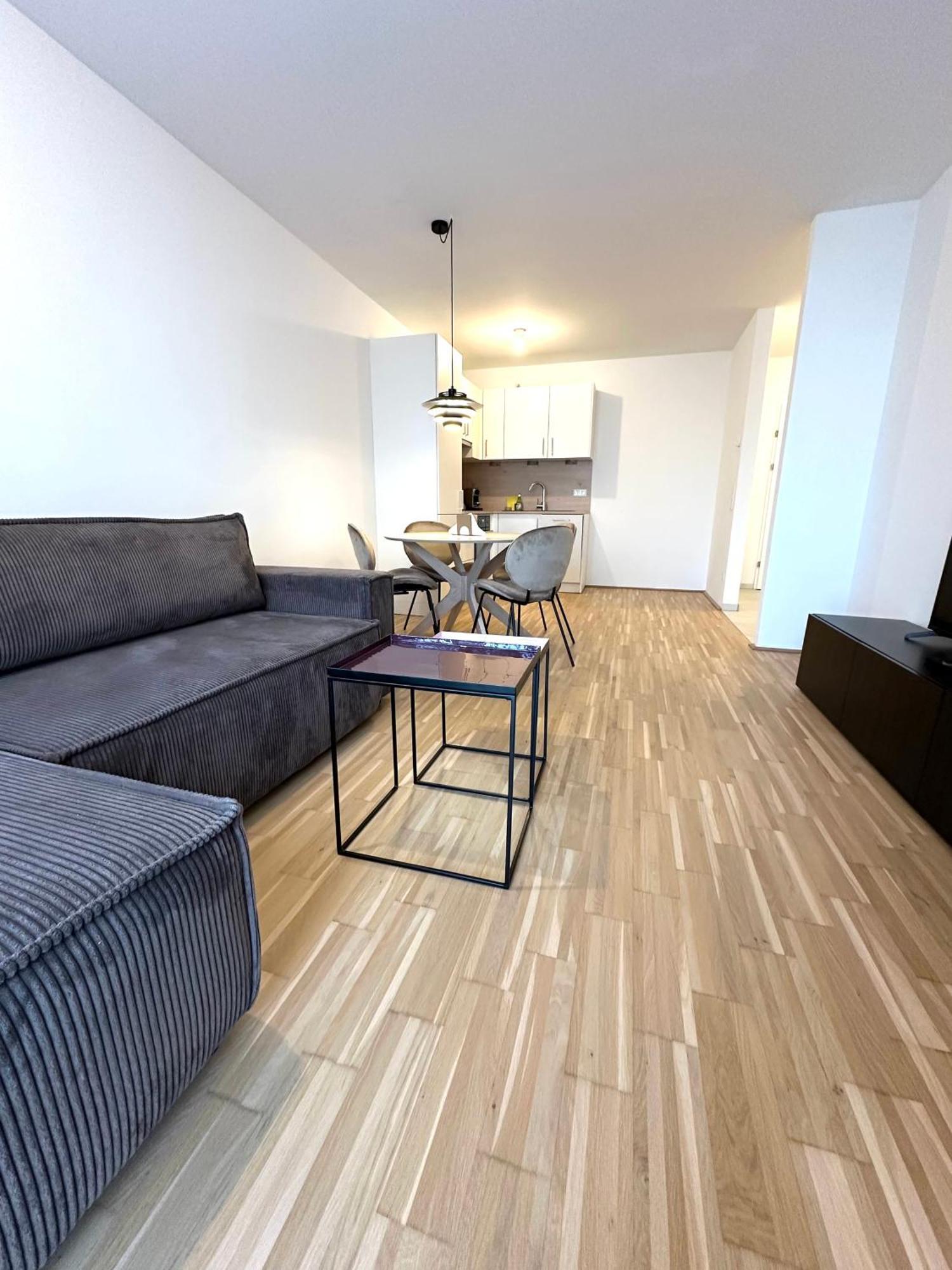 Coho City Apartments Mit Hauseigener Tiefgarage Vienna Esterno foto