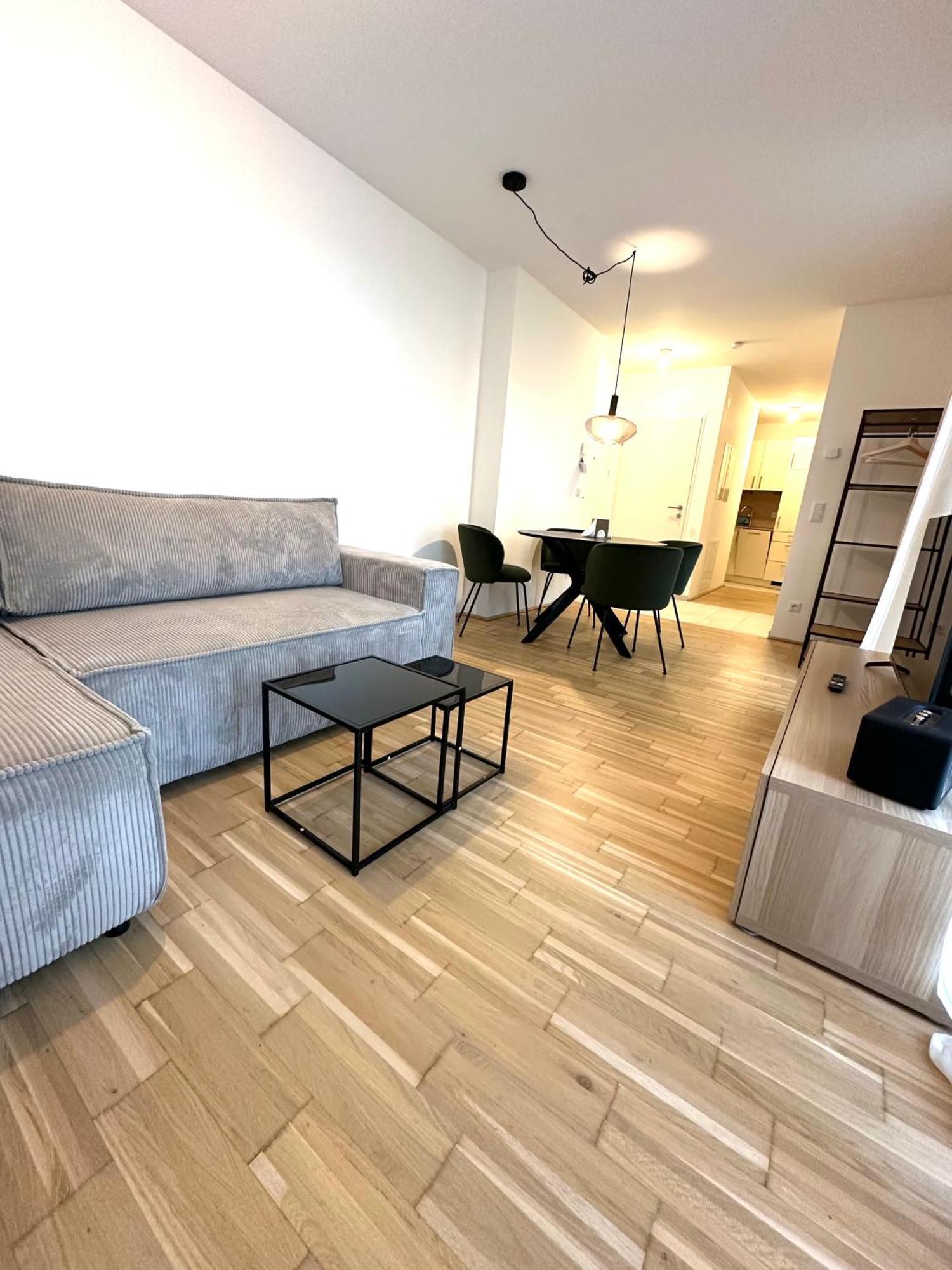 Coho City Apartments Mit Hauseigener Tiefgarage Vienna Esterno foto