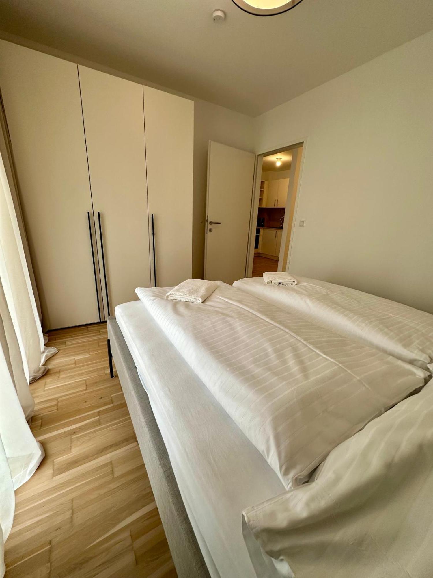 Coho City Apartments Mit Hauseigener Tiefgarage Vienna Esterno foto